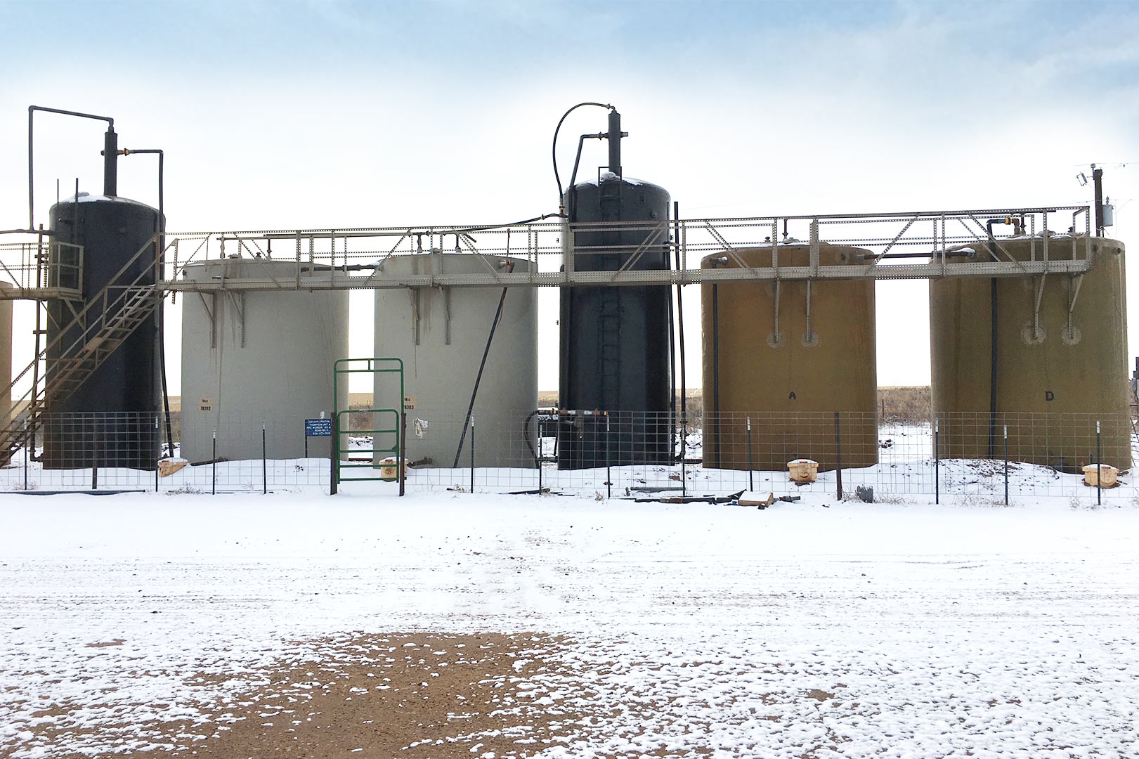 oil storage tanks